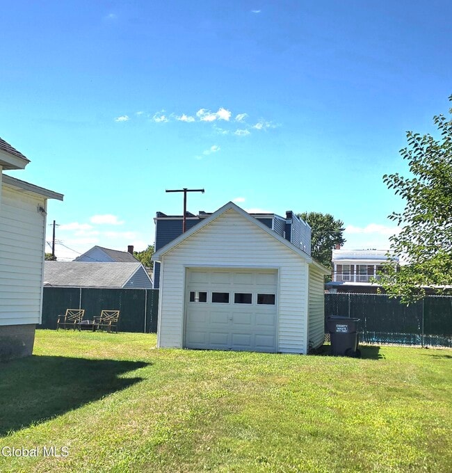 30 Charles St in Waterford, NY - Building Photo - Building Photo