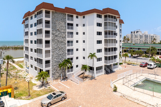 Sand Caper Condominium in Ft. Myers, FL - Building Photo - Building Photo