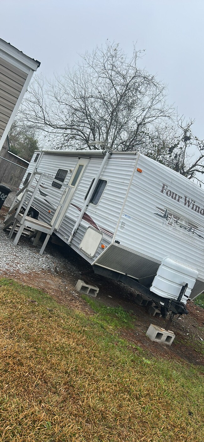 1905 Suzi Dr in Poydras, LA - Building Photo - Building Photo