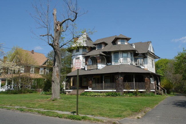 133 Morris Ave in Long Branch, NJ - Building Photo - Building Photo