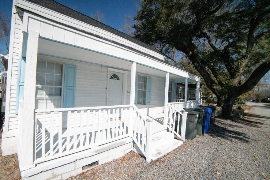 1212 Forbes Ave in Charleston, SC - Building Photo