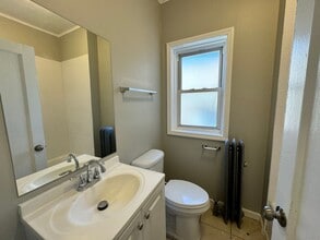 4908 N Saint Louis Ave, Unit 1N in Chicago, IL - Foto de edificio - Building Photo