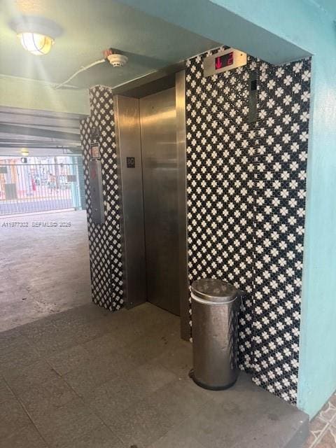 701 Collins Ave in Miami Beach, FL - Building Photo - Building Photo