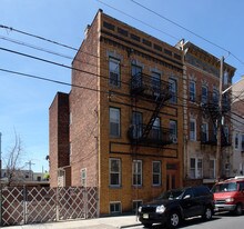 84 Nichols St in Newark, NJ - Building Photo