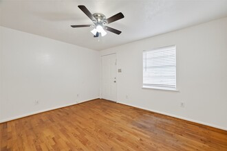 115 Aurora St in Houston, TX - Building Photo - Building Photo