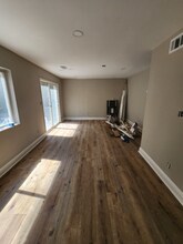 390 W Lake Ave NW in Atlanta, GA - Building Photo - Building Photo
