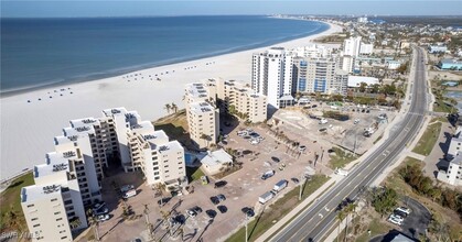 6672 Estero Blvd in Fort Myers Beach, FL - Foto de edificio - Building Photo