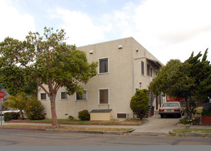 1552 Obispo Ave in Long Beach, CA - Building Photo - Building Photo