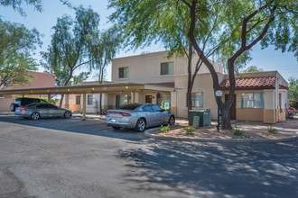 3533 E Glenn St in Tucson, AZ - Building Photo - Building Photo