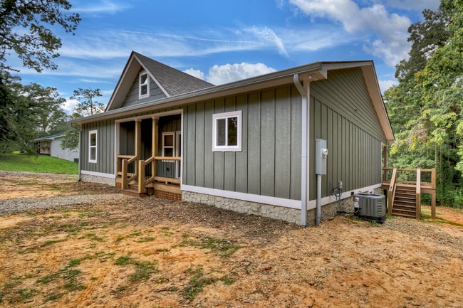 524 Old Hwy 5 in Blue Ridge, GA - Foto de edificio - Building Photo