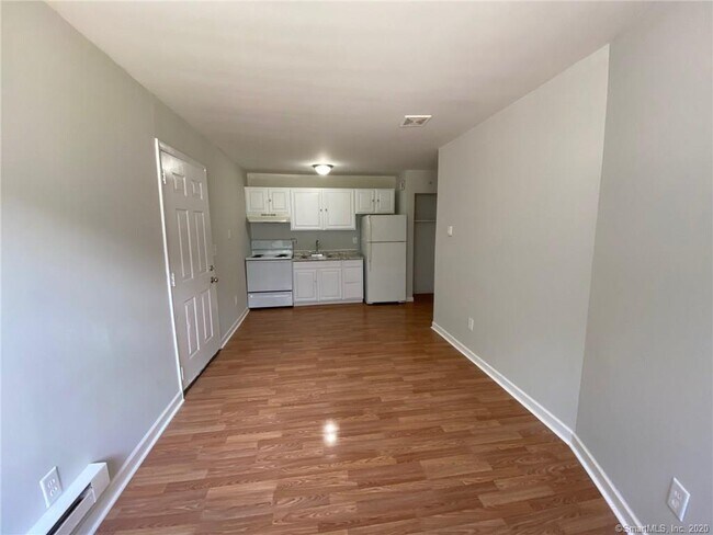 42 Warner St-Unit -A4 in Hamden, CT - Building Photo - Building Photo