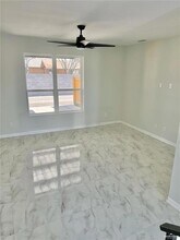 5318 N Crown Point in Pharr, TX - Building Photo - Building Photo