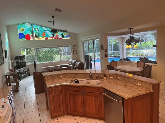 123 Victorian Ln in Jupiter, FL - Building Photo - Building Photo