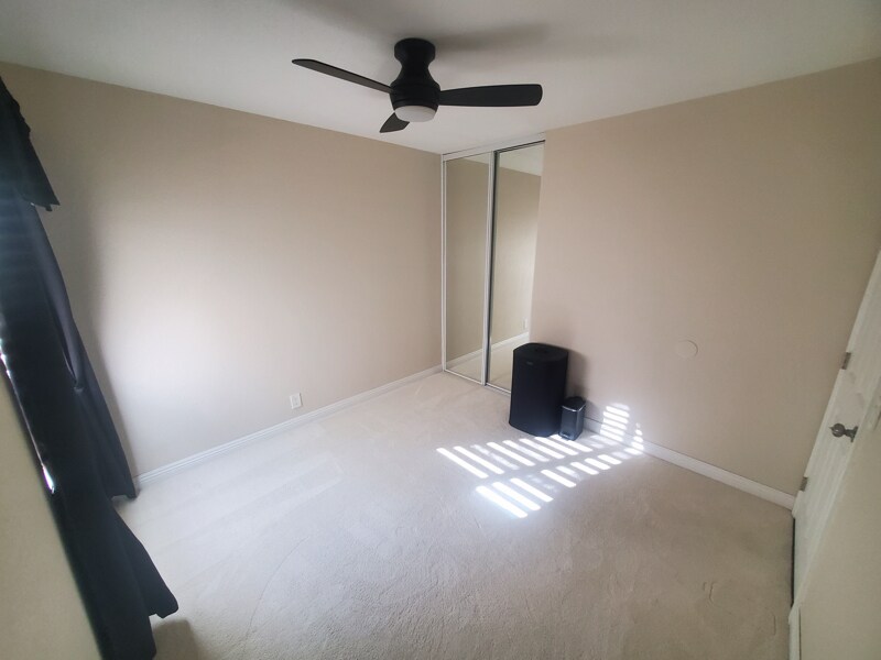 22956 Scribner Dr in Moreno Valley, CA - Foto de edificio