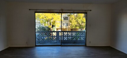 545 Hayworth Ave in Los Angeles, CA - Foto de edificio - Building Photo