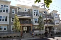 525 Beach Street in Revere, MA - Building Photo