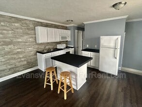 933 Stanley Ave in Evansville, IN - Building Photo - Building Photo
