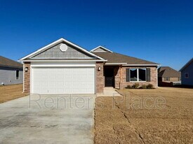 1114 Raven Dr in Claremore, OK - Building Photo