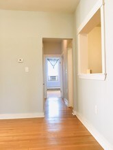 90 Waldo Ave, Unit 2 in Jersey City, NJ - Building Photo - Building Photo