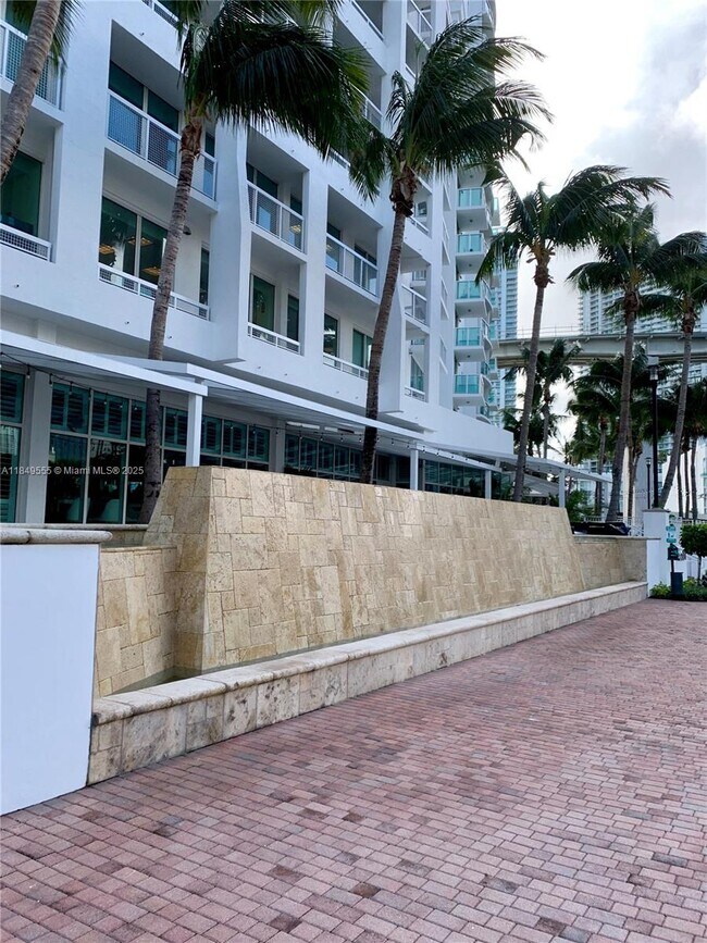 property at 41 SE 5th St