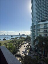 2000 N Bayshore Dr in Miami, FL - Building Photo - Building Photo