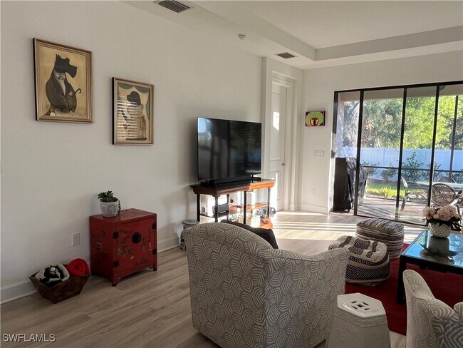 8048 Calle Canovas Ct in Naples, FL - Building Photo - Building Photo