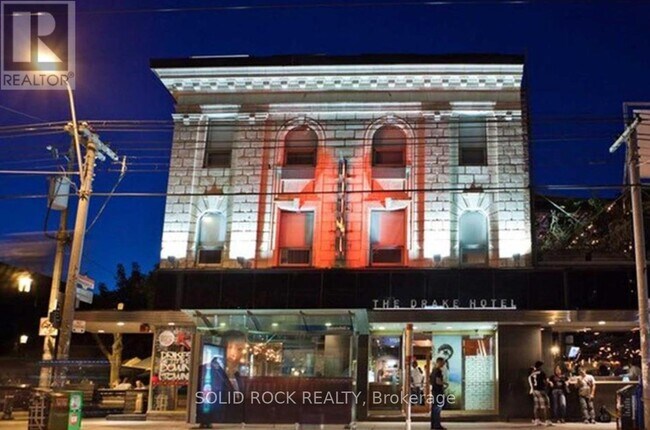 208-1153 QUEEN St in Toronto, ON - Building Photo - Building Photo
