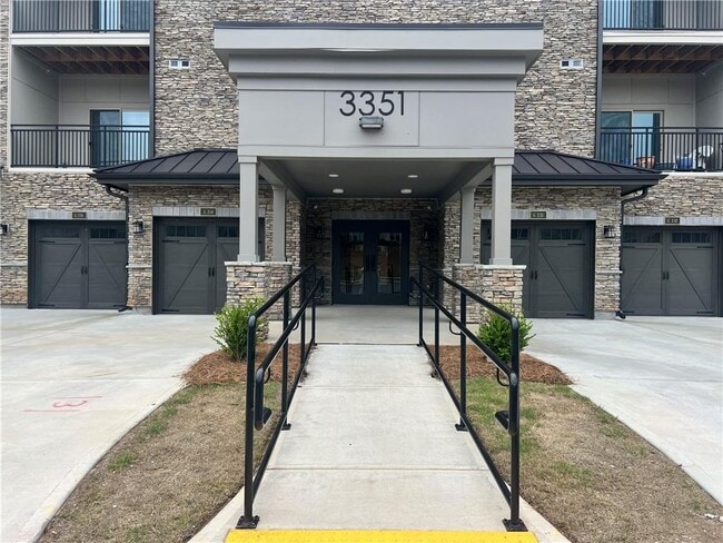 3351 Orwell Wy in Cumming, GA - Building Photo - Building Photo
