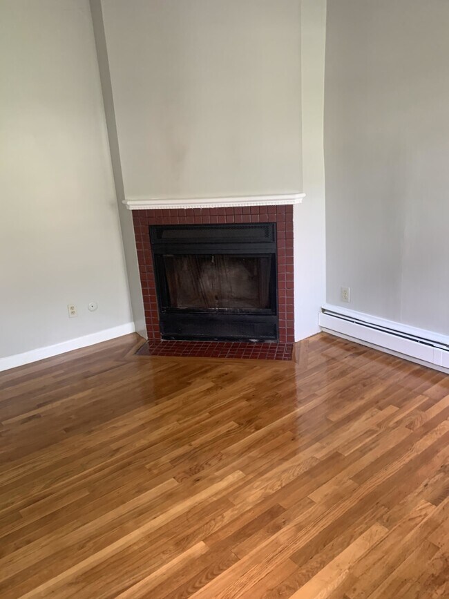 43 Garden St, Unit 3