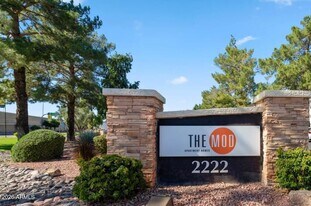 2222 W Beardsley Rd, Unit 2 in Phoenix, AZ - Building Photo