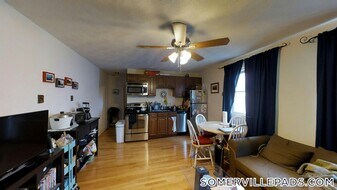 217 Holland St, Unit 2B in Somerville, MA - Building Photo