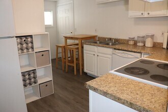 44 W 2700 S in South Salt Lake, UT - Building Photo - Building Photo