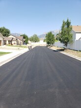 7415 S 415 E in Midvale, UT - Foto de edificio - Building Photo