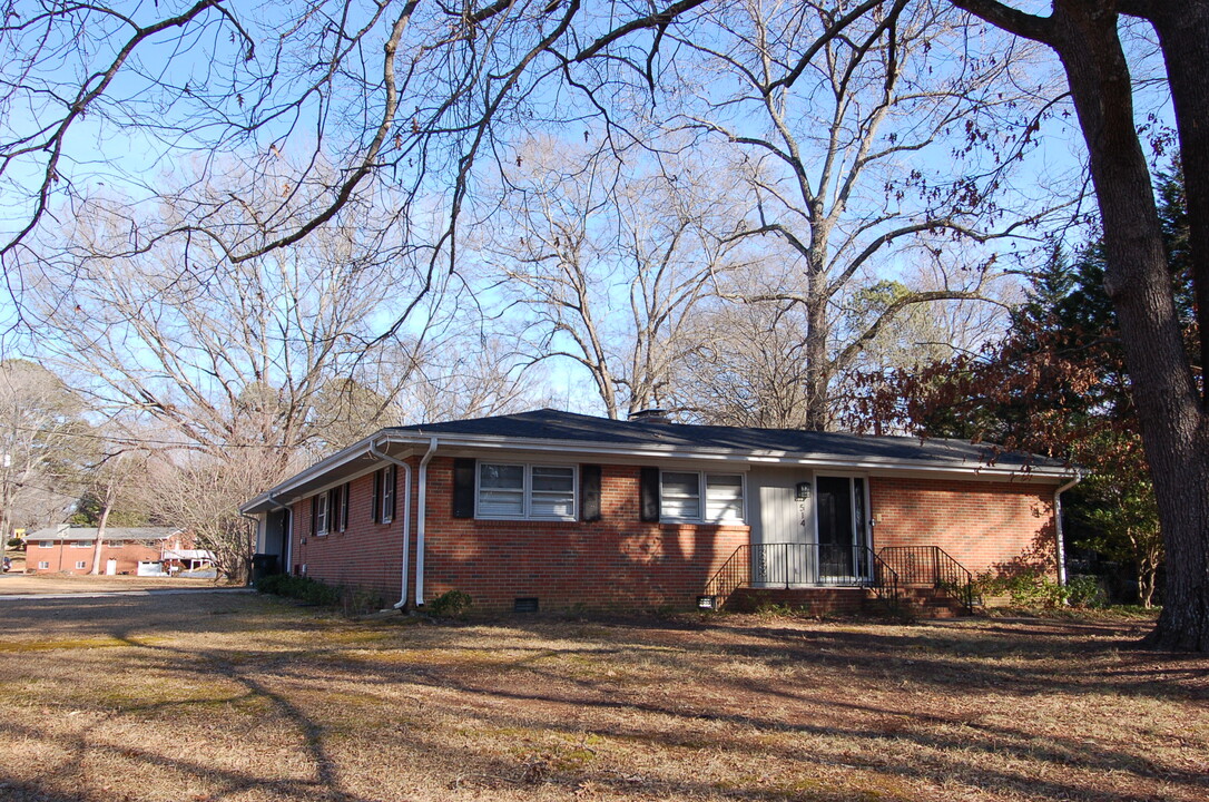 514 Roxanne Dr in Raleigh, NC - Building Photo