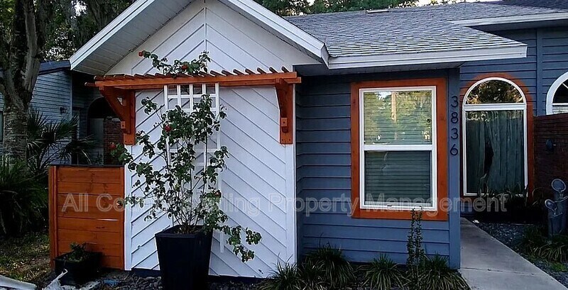3836 SW 30th Terrace in Gainesville, FL - Building Photo