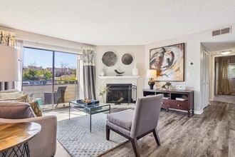 Deer Crest Apartments in Broomfield, CO - Building Photo - Building Photo