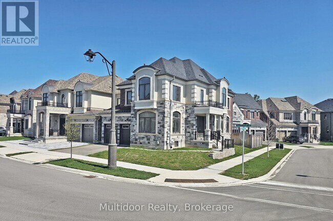 2427 Aubrey Turquand in Oakville, ON - Building Photo - Building Photo