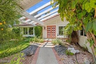 5739 Carell Ave in Agoura Hills, CA - Building Photo - Building Photo