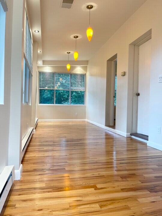 20 Boylston St, Unit #4 in Lowell, MA - Foto de edificio