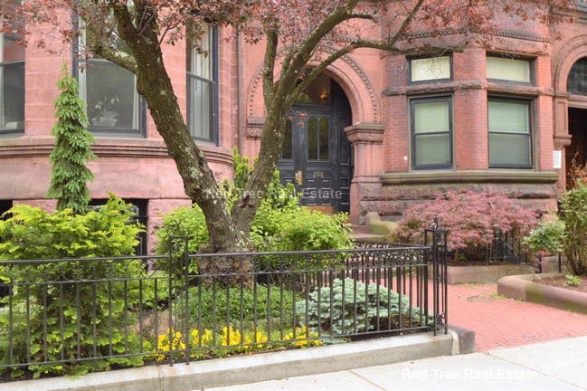206 Commonwealth Ave in Boston, MA - Building Photo - Building Photo