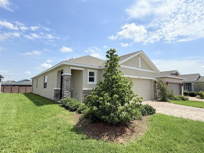 5553 NW 40th Loop in Ocala, FL - Building Photo - Building Photo