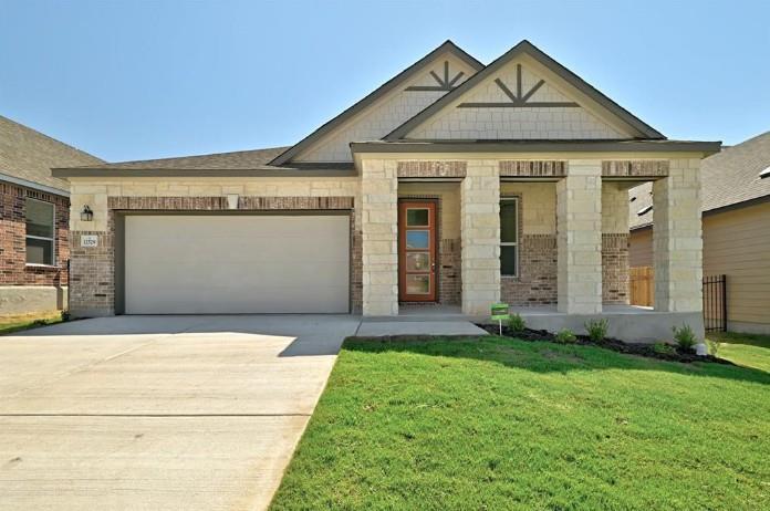 12529 Hallstatt Dr in Manor, TX - Building Photo