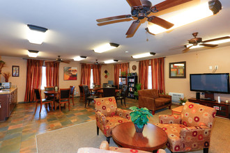 Topaz Senior Apartments in Las Vegas, NV - Building Photo - Interior Photo