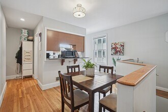 36 Cummings Rd in Boston, MA - Foto de edificio - Building Photo