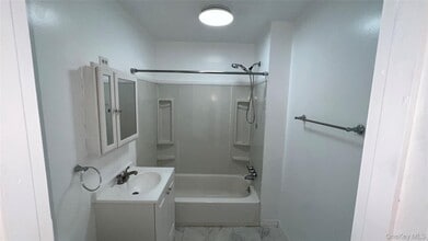 315 W Main St in Stony Point, NY - Building Photo - Building Photo