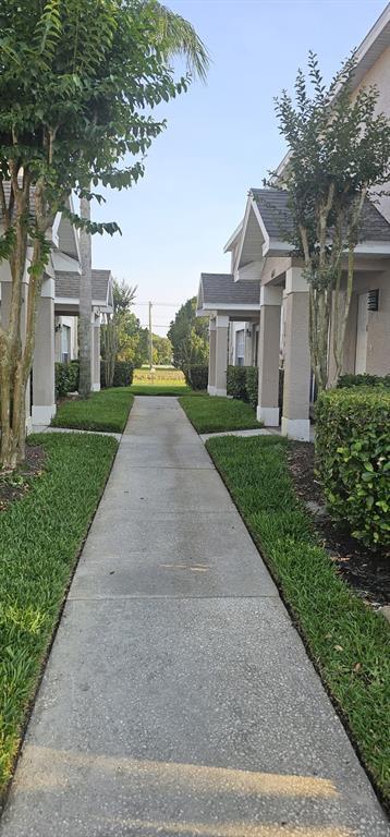 641 Kensington Lake Cir in Brandon, FL - Building Photo - Building Photo