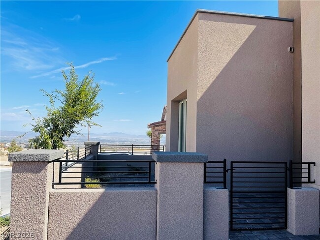 11725 Falcon Gorge Ave in Las Vegas, NV - Building Photo - Building Photo