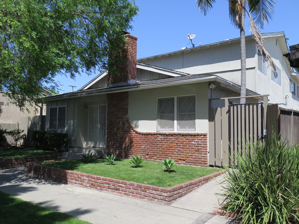 3211 E Wilton St in Long Beach, CA - Building Photo