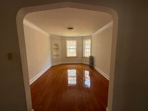 7415 N Damen Ave in Chicago, IL - Building Photo - Building Photo