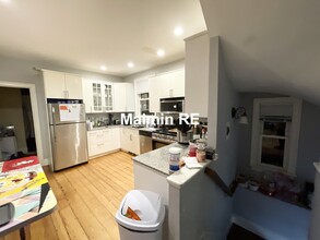 731 Parker St, Unit 2 in Boston, MA - Building Photo - Building Photo